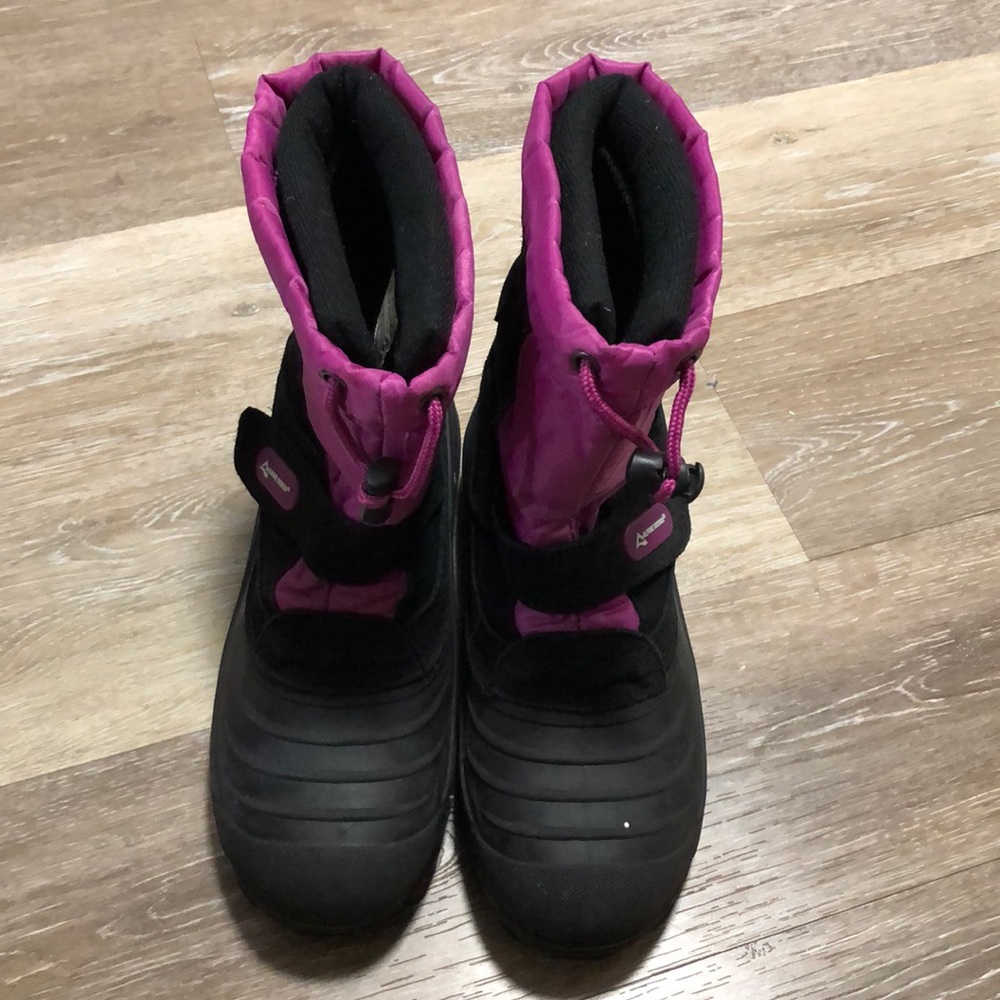 Pink & Black Snow boots